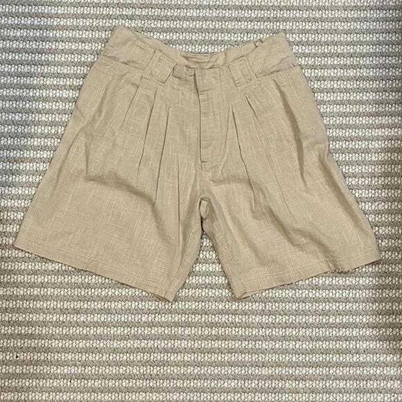 FREE PEOPLE Say So Pleated Cotton Trouser Shorts in Pebble - Picture 2 of 8